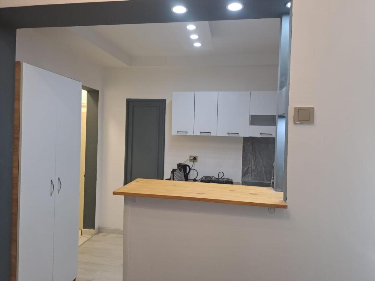 Апартаменты Deluxe Studio Oldtown Бухарест Экстерьер фото